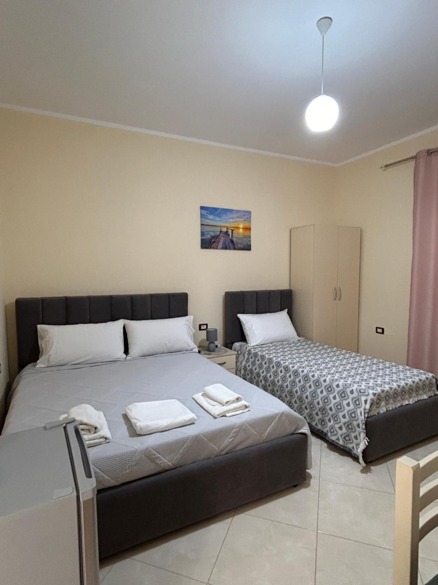 Rest House Vlore Exterior photo